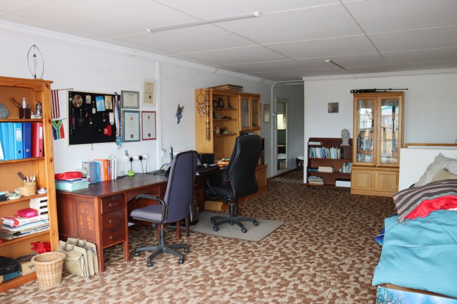 7 Bedroom Property for Sale in Kleinmond Western Cape